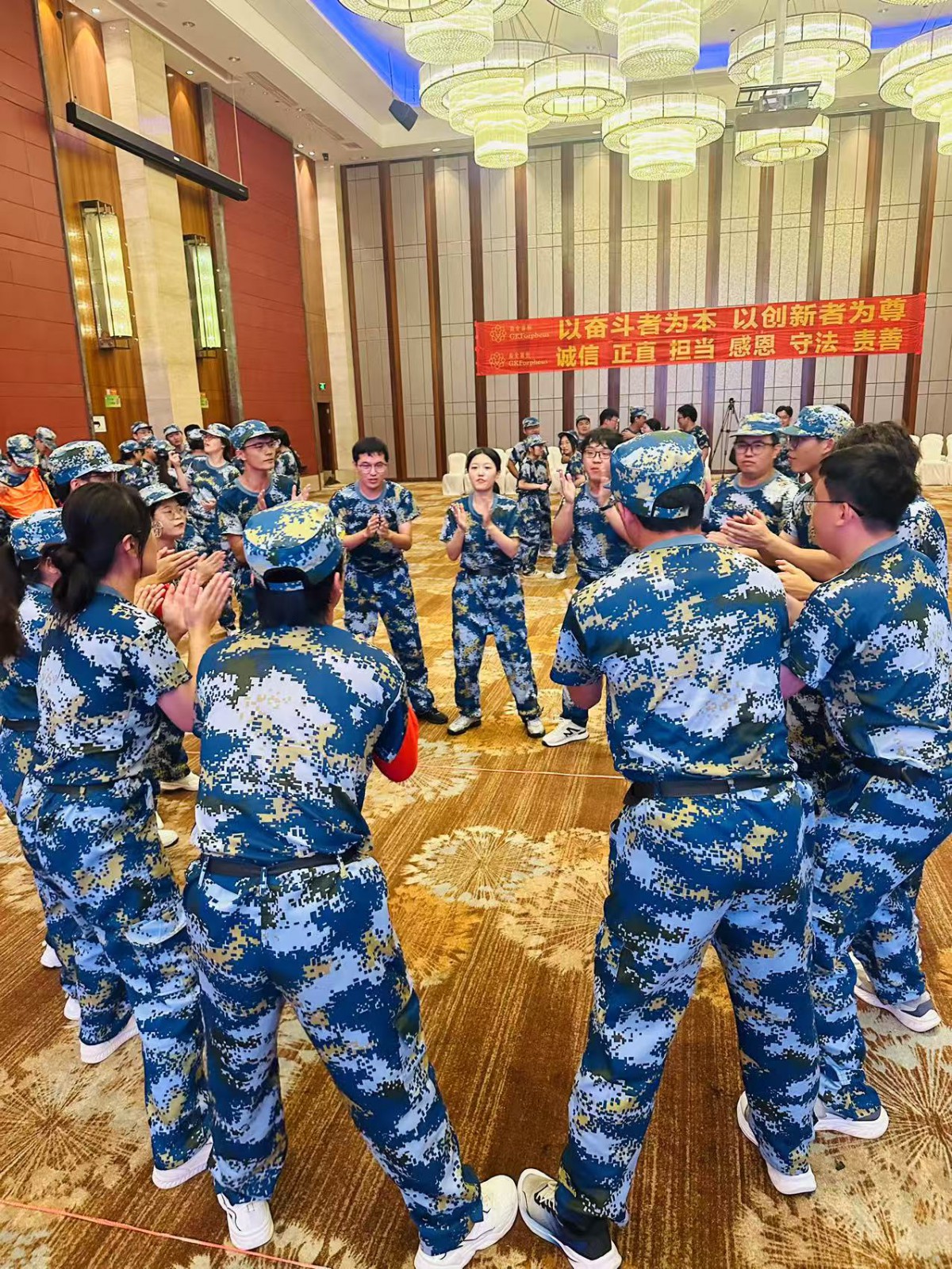 oopuqqu4kh.jpg oopuqqu4kh.jpg